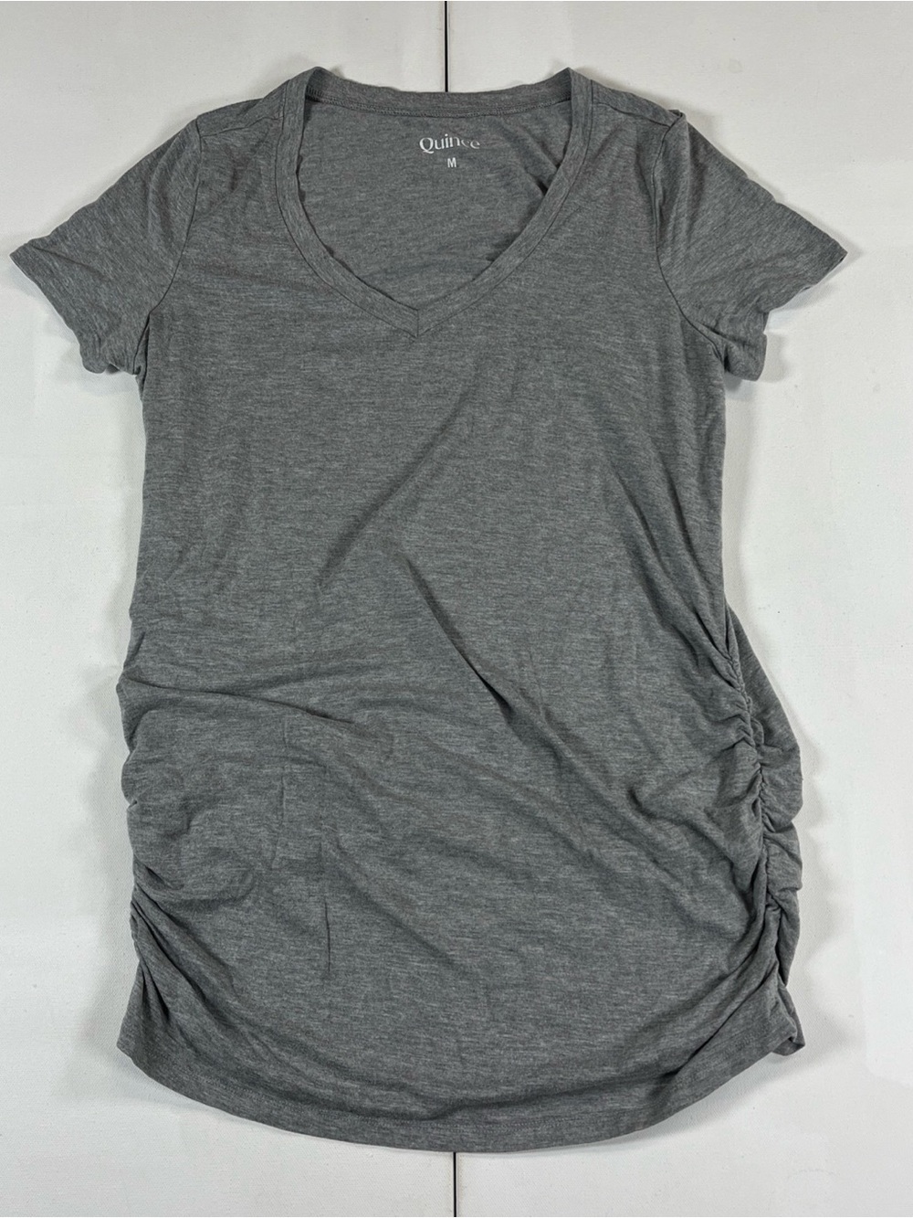 Quince Maternity Ruched Tee V Neck Tencel Women’s Medium Gray Stretch Short Slv